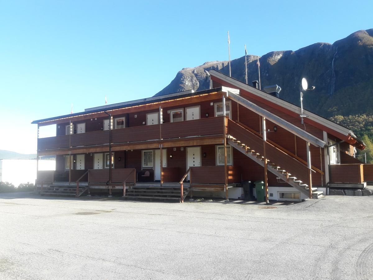 Ridderkroa Tresfjord Motel Luaran gambar